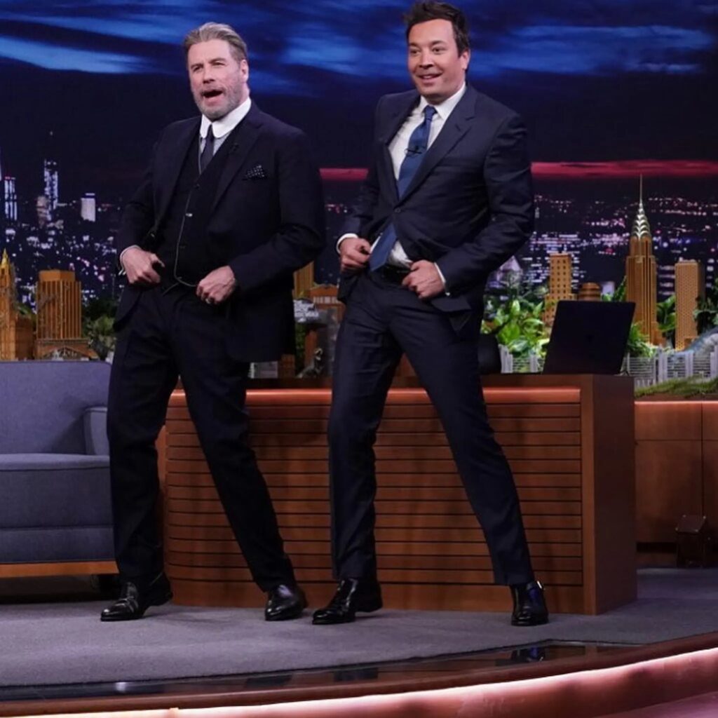 At 64, John Travolta took the stage on *The Tonight Show Starring Jimmy Fallon* and proved he’s still the king of the dance floor… Check comments for video👇🏻👀