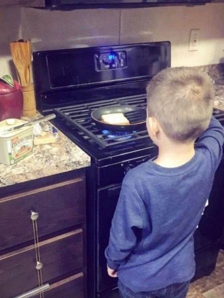 People laughed at this mom when she revealed she makes her 7-year-old son clean, and teaches him how to cook and do laundry. They mocked her, claiming she was turning him into a girl. Then they found out the true reason and finally began to understand why she’s doing it. Check comments below 👇