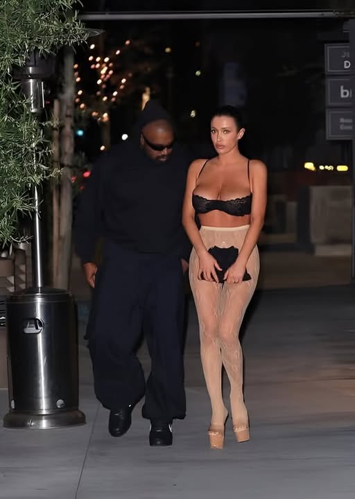 Bianca Censori nearly bares all in see-through bodysuit for sultry mirror selfies with husband Kanye West (Full Details Below👇)